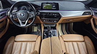 BMW 5-SERIES G30 2017