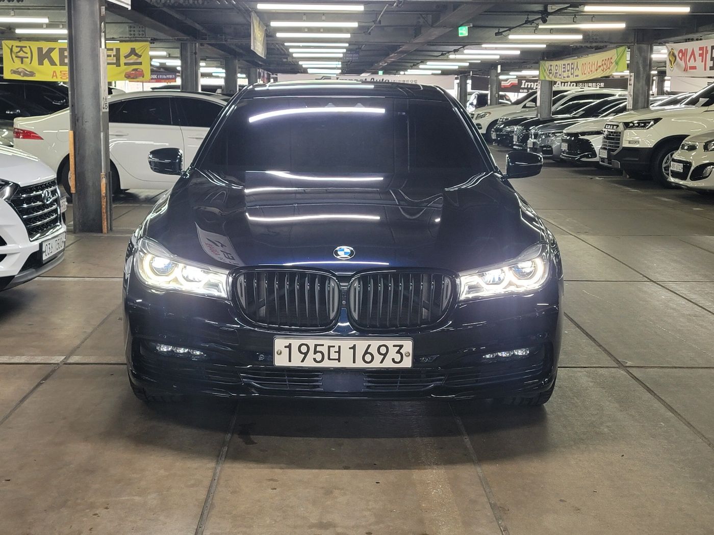 BMW 7-SERIES G11 2016