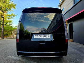 HYUNDAI STARIA 2025