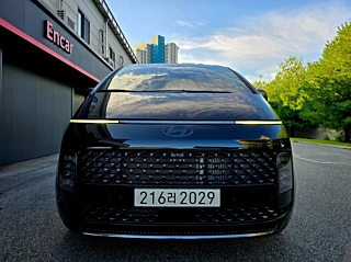 HYUNDAI STARIA 2025