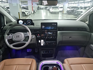 HYUNDAI STARIA 2023