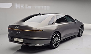 HYUNDAI GRANDEUR HYBRID GN7 2022