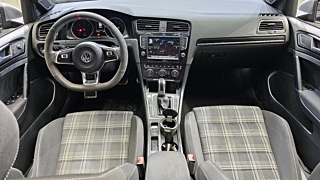 VOLKSWAGEN GOLF 2016