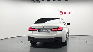 BMW 5-SERIES G30 2021