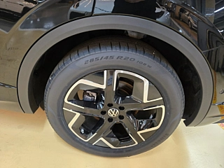 Заказать VOLKSWAGEN TOUAREG