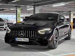MERCEDES BENZ AMG GT 2023