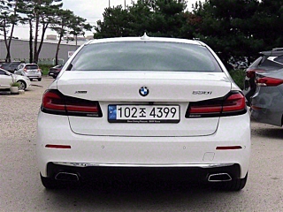 BMW 5-SERIES G30 2021