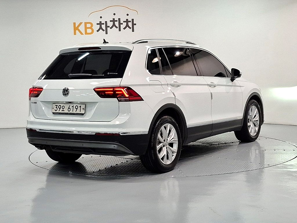 VOLKSWAGEN TIGUAN 2018
