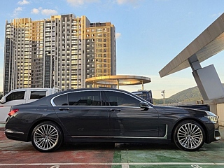 BMW 7-SERIES G11 2020