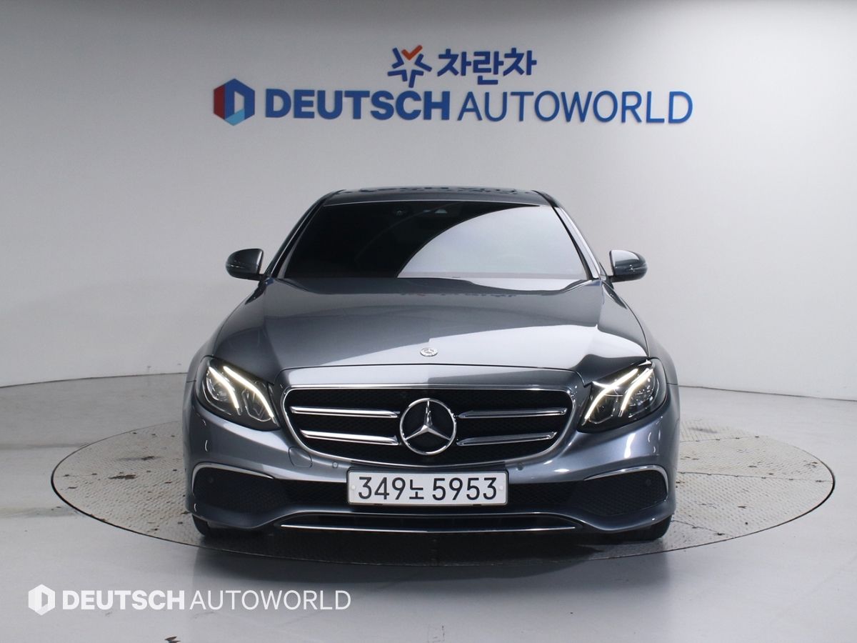 MERCEDES BENZ E-CLASS W213 2019