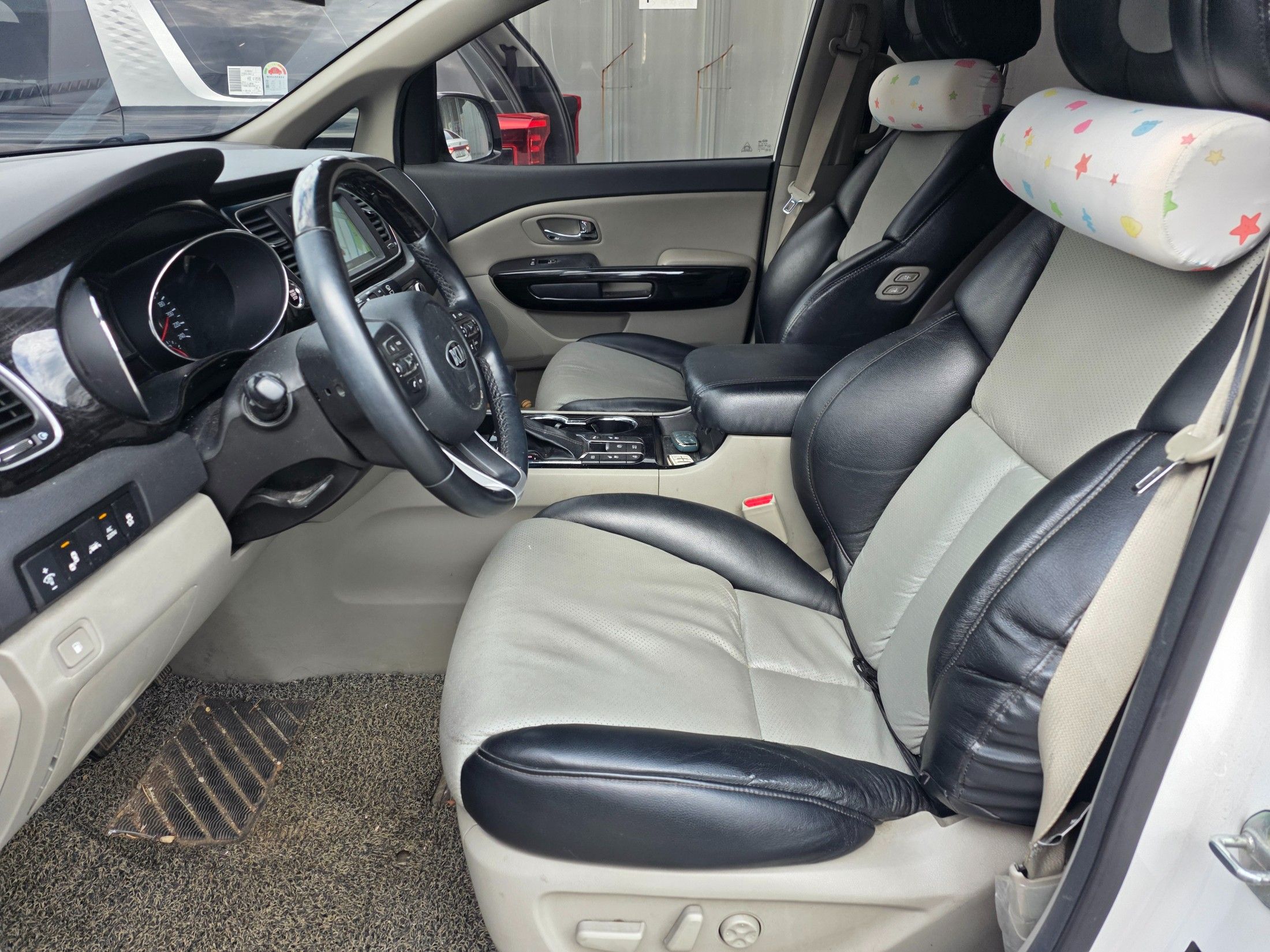 KIA CARNIVAL 2018