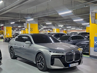 BMW 7-SERIES G70 2023