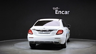 MERCEDES BENZ E-CLASS W213 2018