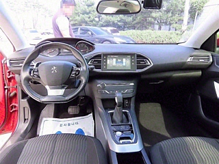 PEUGEOT 308 2017