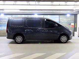 HYUNDAI STARIA 2024