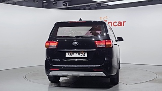 KIA CARNIVAL 2016