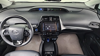 TOYOTA PRIUS 2020