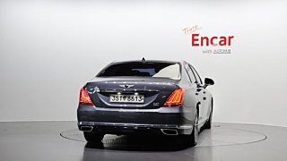 GENESIS EQ900 2016