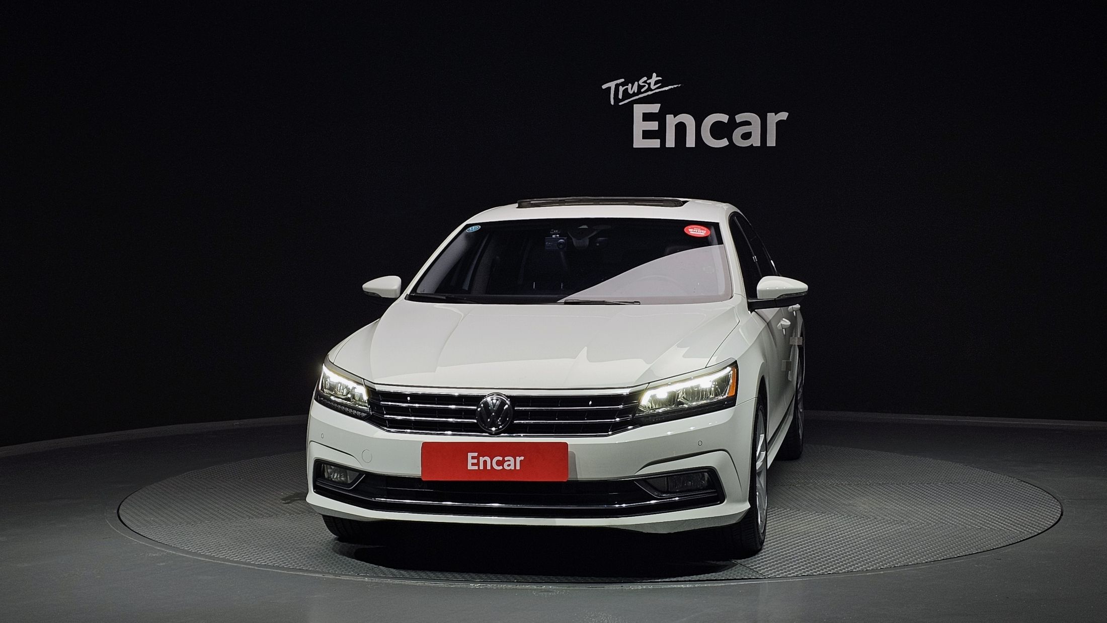 VOLKSWAGEN PASSAT 2018