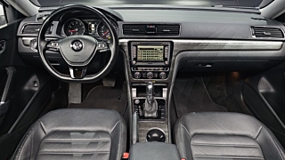 VOLKSWAGEN PASSAT 2018