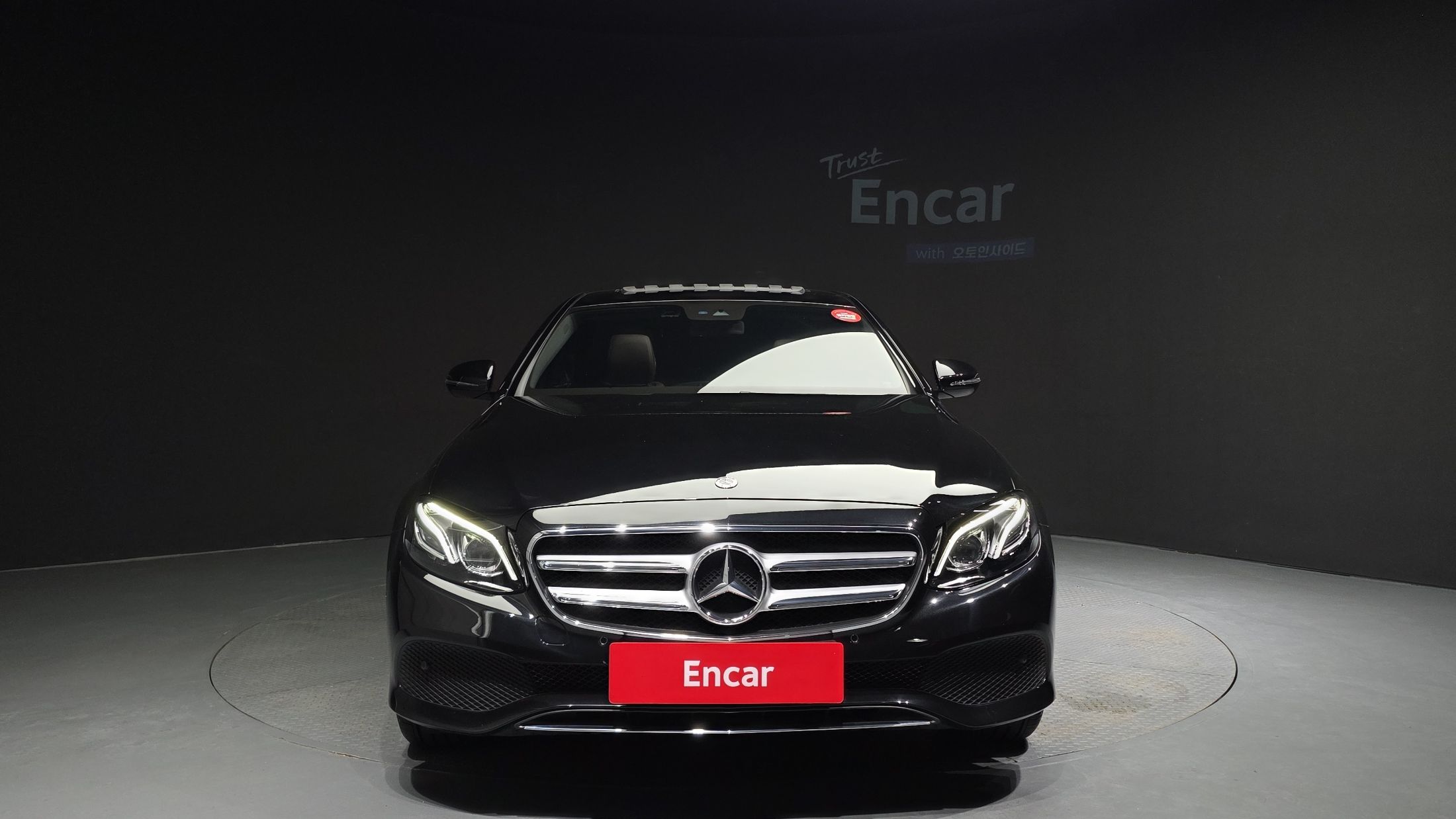MERCEDES BENZ E-CLASS W213 2020