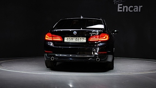 BMW 5-SERIES G30 2018