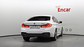 BMW 5-SERIES G30 2018