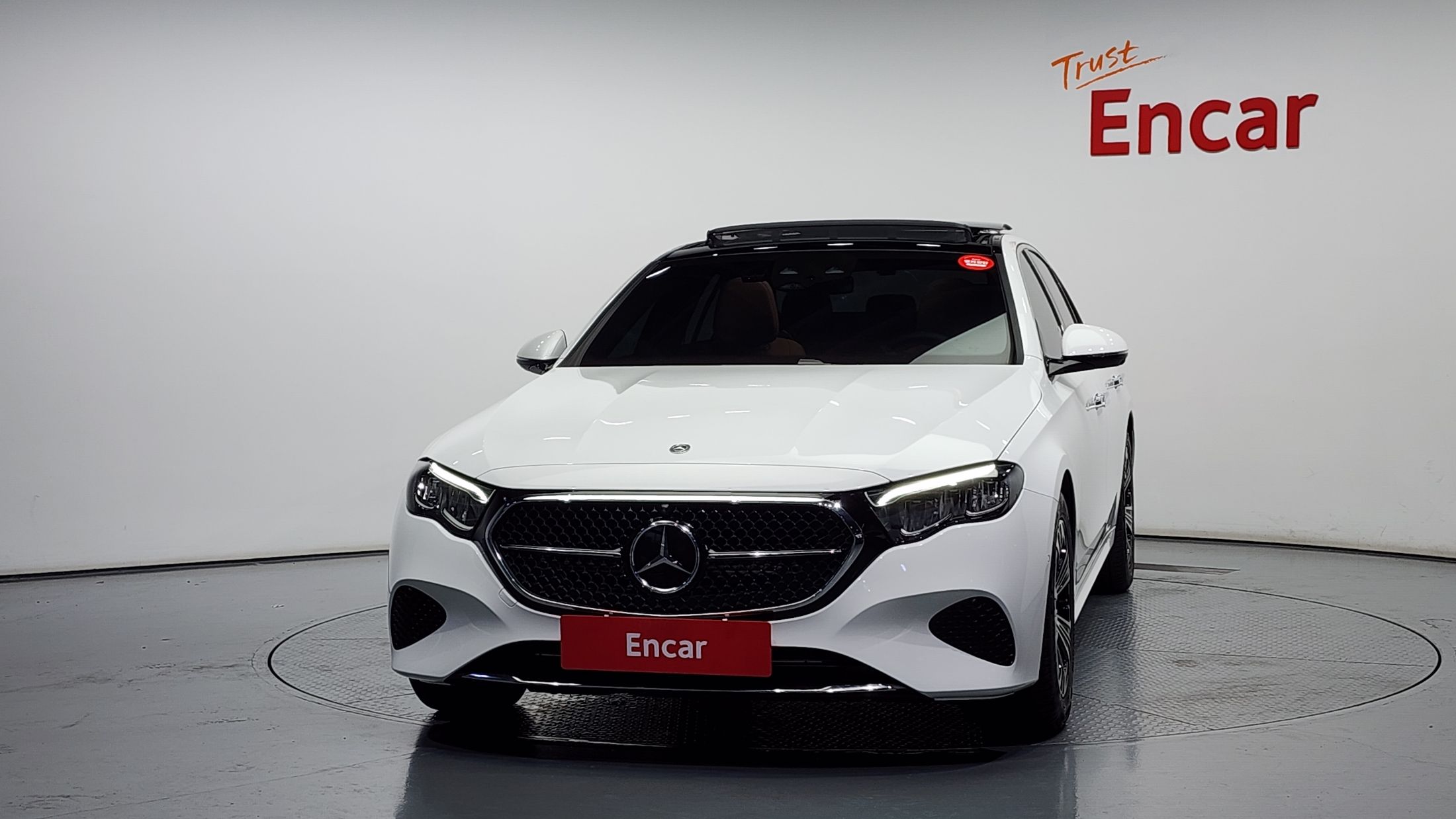 MERCEDES BENZ E-CLASS W214 2025