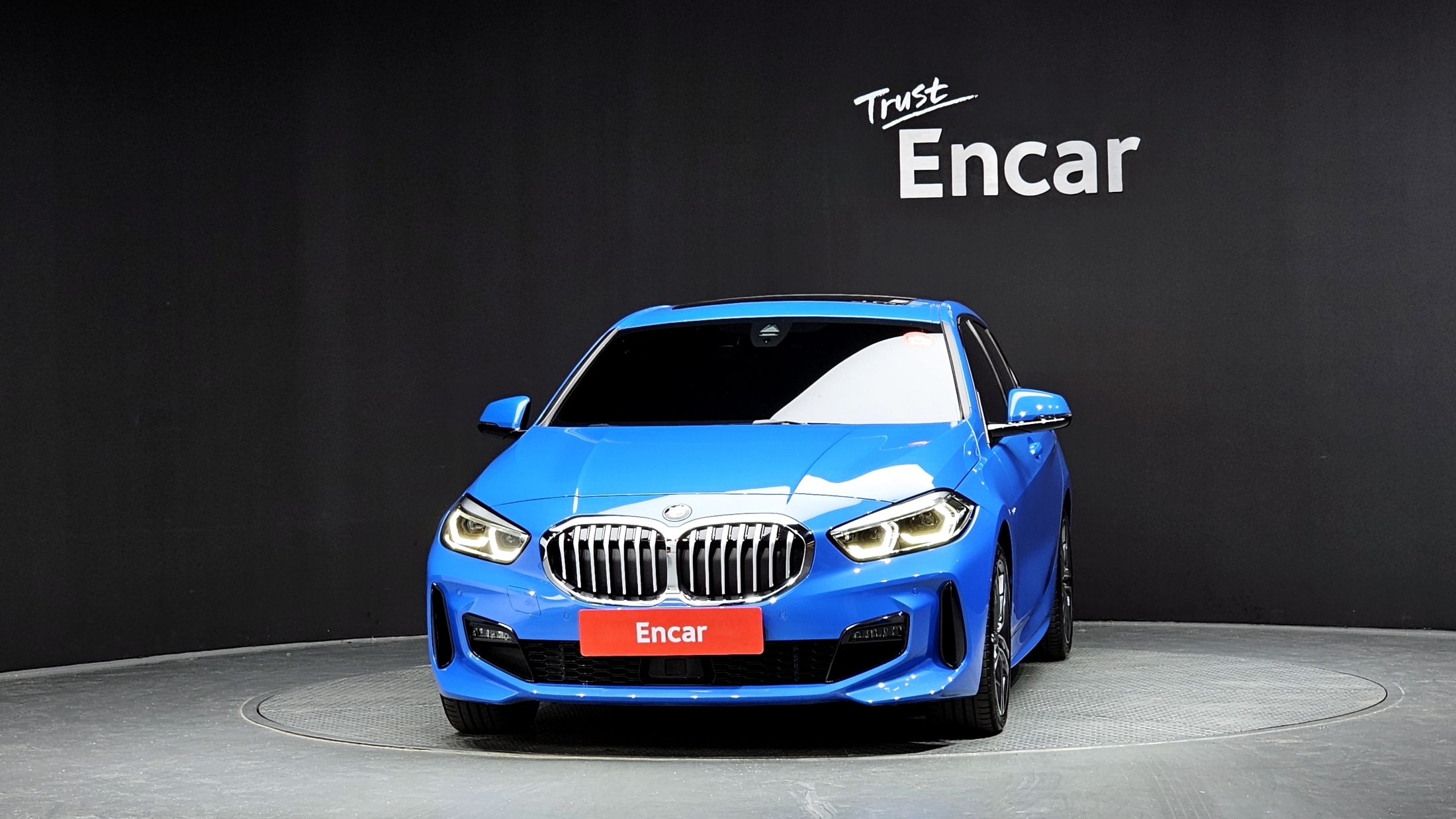 BMW 1-SERIES F40 2024