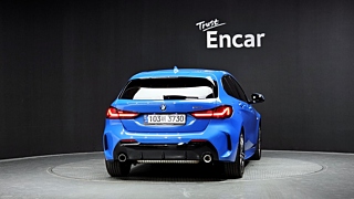 BMW 1-SERIES F40 2024