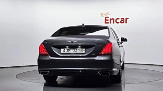 GENESIS EQ900 2016