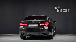 BMW 5-SERIES G30 2020