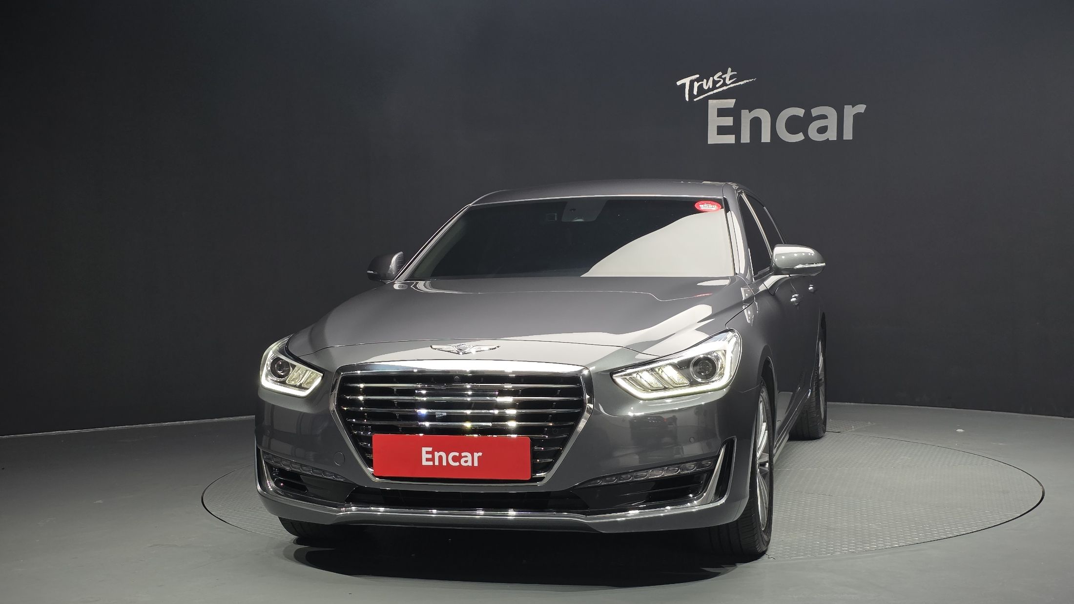 GENESIS EQ900 2016