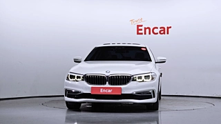 BMW 5-SERIES G30 2019
