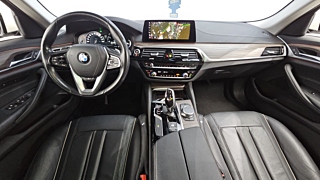 BMW 5-SERIES G30 2019