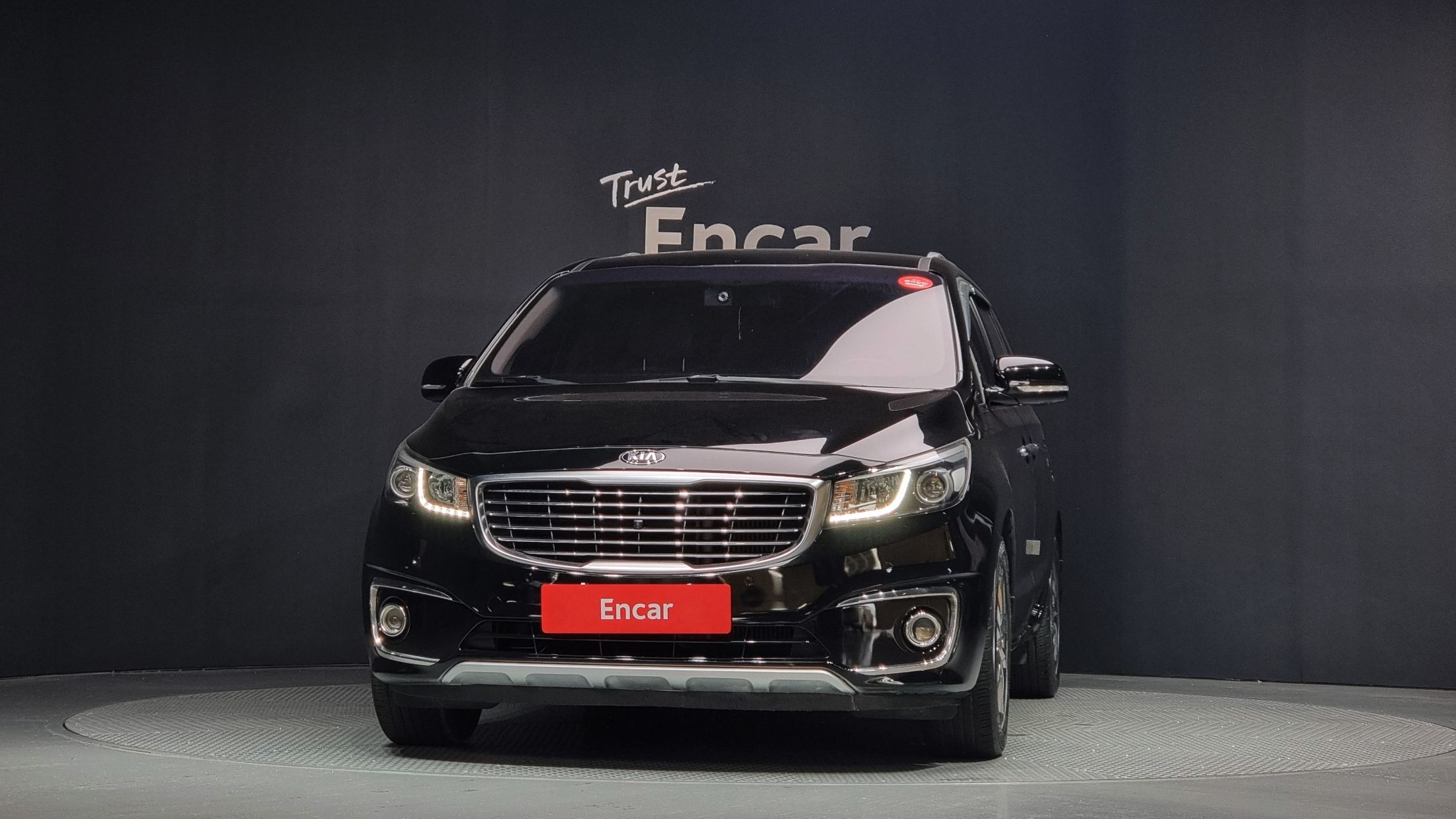 KIA CARNIVAL 2017