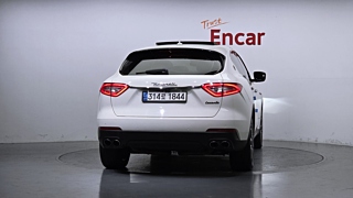 MASERATI LEVANTE 2017