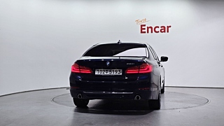 BMW 5-SERIES G30 2019