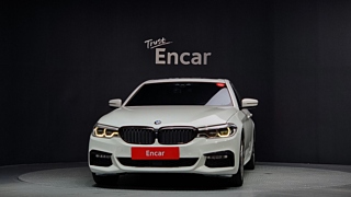 BMW 5-SERIES G30 2017
