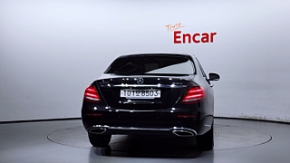 MERCEDES BENZ E-CLASS W213 2017