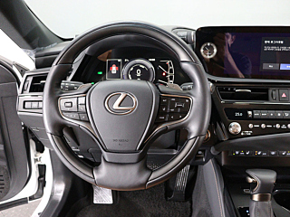 LEXUS ES300H 2024