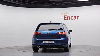 VOLKSWAGEN GOLF 2016