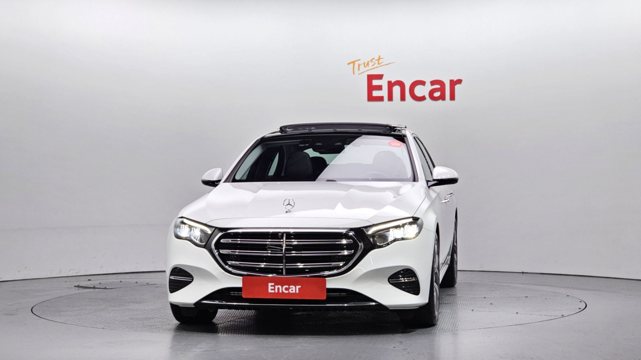 MERCEDES BENZ E-CLASS W214 2024