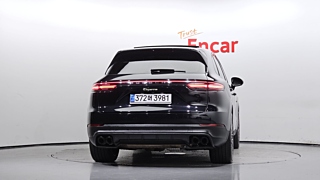 PORSCHE CAYENNE PO536 2021