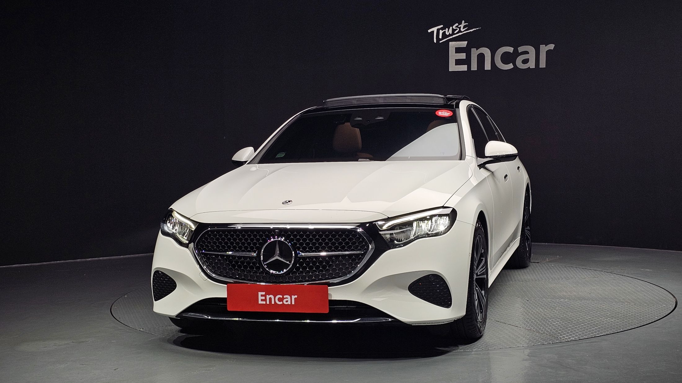 MERCEDES BENZ E-CLASS W214 2024