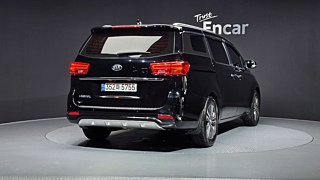 KIA CARNIVAL 2018