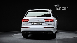 AUDI Q7 4M 2019