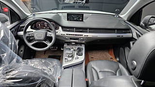 AUDI Q7 4M 2019