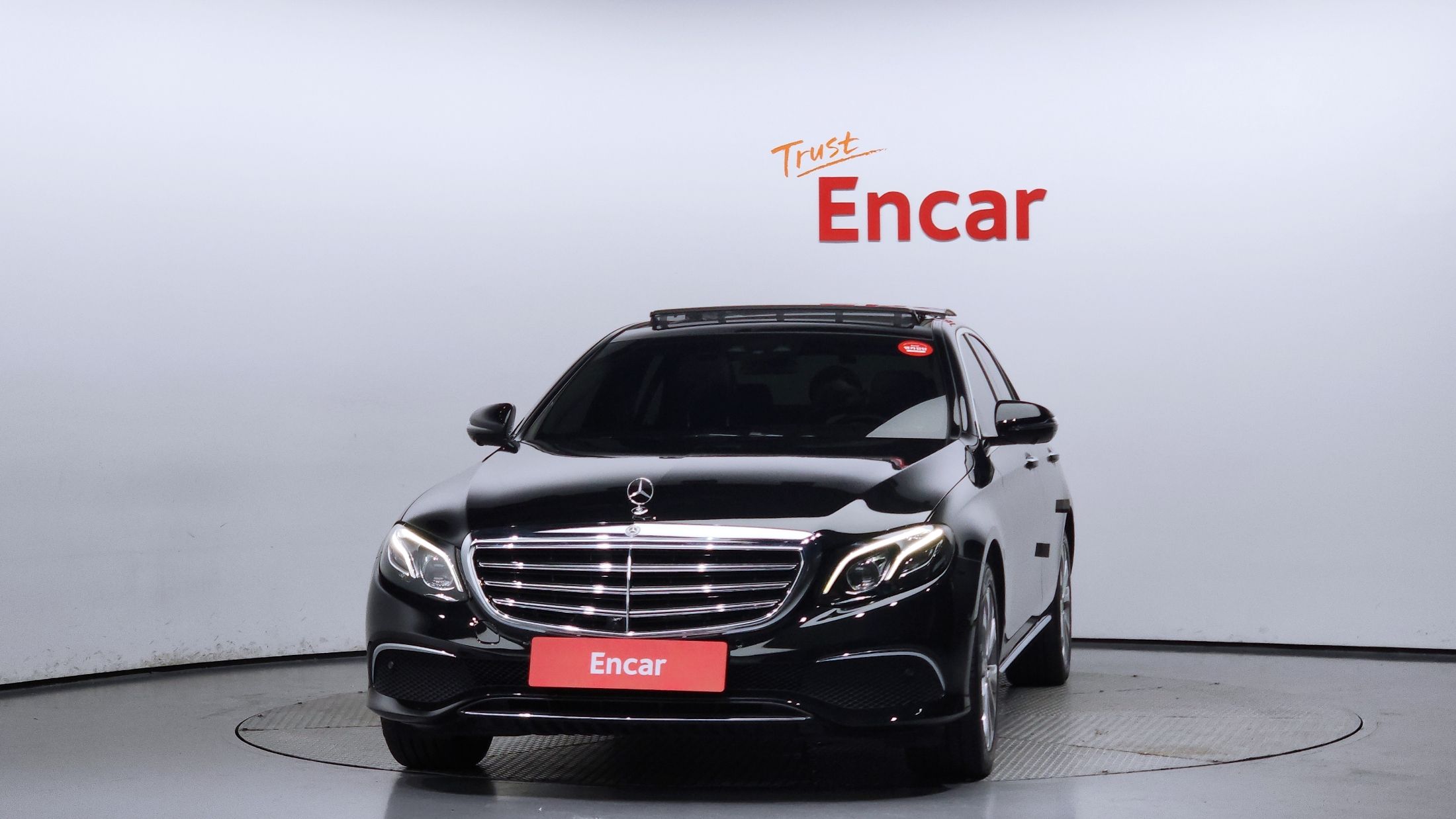 MERCEDES BENZ E-CLASS W213 2019