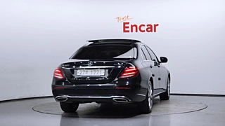 MERCEDES BENZ E-CLASS W213 2019